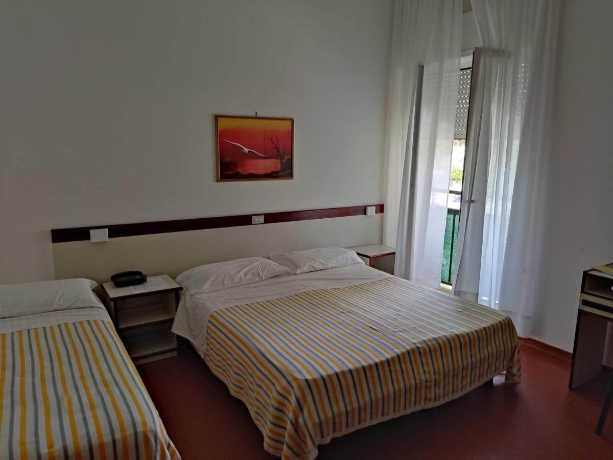 Hotel Ristorante Il Grillo Acquaviva Picena Luaran gambar