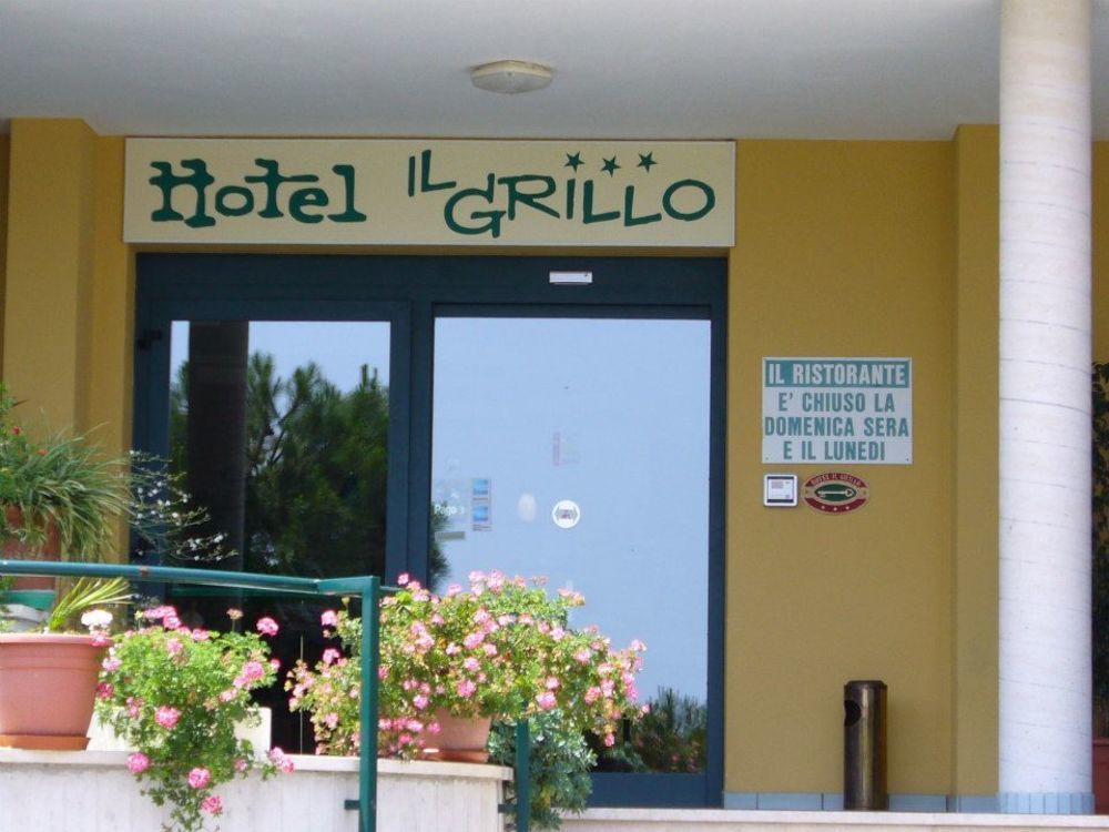 Hotel Ristorante Il Grillo Acquaviva Picena Luaran gambar