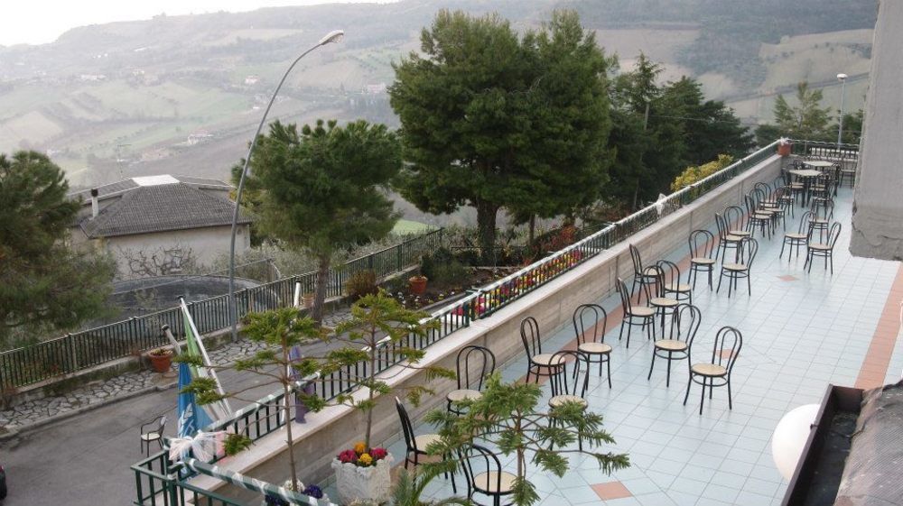 Hotel Ristorante Il Grillo Acquaviva Picena Luaran gambar
