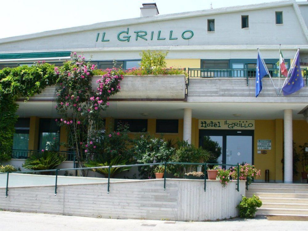 Hotel Ristorante Il Grillo Acquaviva Picena Luaran gambar